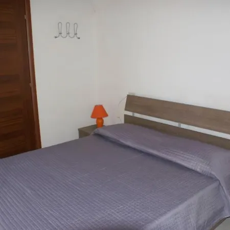 Ludi Villa *